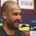 Pep Guardiola saat News Conference