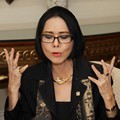 Poppy Dharsono Saat Jumpa Pers di Hotel Mahakam