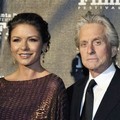 Catherine Zeta-Jones dan Michael Douglas di SBIFF Award 2011