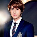 Kyuhyun di Promo Drama Musikal 'Catch Me If You Can'