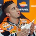Andrea Dovizioso Bertanding di Valencia MotoGP