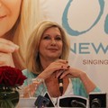 Olivia Newton-John Saat Jumpa Pers di Hotel Mulia