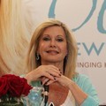 Olivia Newton-John Saat Jumpa Pers di Hotel Mulia