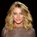 Julianne Hough di People's Choice Awards 2012