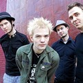 Sum 41 Terbentuk Tahun 1996 dengan 4 Anggota
