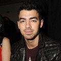 Joe Jonas di Peluncuran Toko Porsche Design SoHo