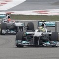 Michael Schumacher dan Nico Rosberg Berebut Posisi di GP F1 China 2012