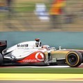 Jenson Button Berjuang di GP F1 China 2012