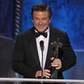 Alec Baldwin dengan Piala Screen Actors Guild Awards