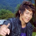 Jiro Wang di Sela Pemotretan untuk Sebuah Majalah