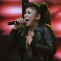Regina di Panggung Spektakuler Show 2 'Indonesian Idol' 2012