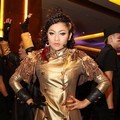 Indah Dewi Pertiwi Hadir di SCTV Music Awards 2012