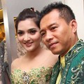Ashanty dan Anang Hermansyah Saat Ditemui di Butik Milik Ferry Sunarto