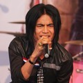 Penampilan Charly Saat Launching Album 'Satu Hati'