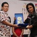 Penyerahan DVD Setia Band Kepada Indomart