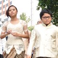 Aurel dan Azriel Membawa Mas Kawin