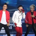 Aksi SM*SH di Showcase Jay Park