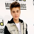 Justin Bieber Hadir di Billboard Music Awards 2012