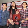 Andra and the Backbone Luncurkan Album 'IV'