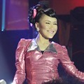 Ayu Ting Ting di Panggung Liputan 6 Awards 2012