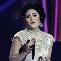 Penampilan Krisdayanti di Liputan 6 Awards 2012