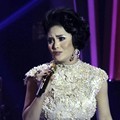Penampilan Krisdayanti di Liputan 6 Awards 2012