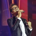 Sammy Simorangkir di Panggung Liputan 6 Awards 2012