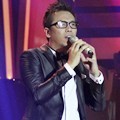 Penampilan Sammy Simorangkir di Liputan 6 Awards 2012