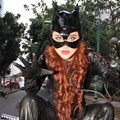 Dewi Persik Tampil dengan Busana Catwoman