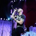 Chris Daughtry Saat Konser di Nokia Theater