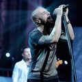 Chris Daughtry Saat Konser di Nokia Theater