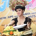 Julia Perez di Acara Perilisan Single 'Siti Nurbaya'