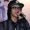 Bisma Karisma Personil SM*SH Saat Mempromosikan VCD Karaoke