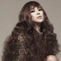 Baek Ji Young Berpose Untuk Majalah Pitta