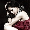 Jea Berpose Untuk Majalah Hello TV