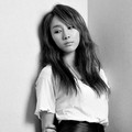 Dana Berpose Untuk Majalah Vogue Girl