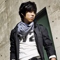 Baek Sung Hyun Berpose Untuk GV2 Fashion