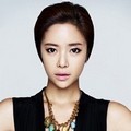 Hwang Jung Eum Berpose Untuk Majalah InStyle
