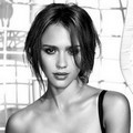 Jessica Alba di Majalah Harper's Bazaar
