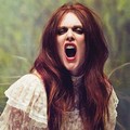 Julianne Moore Berpose Untuk 'W Magazine'