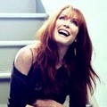 Julianne Moore Berpose Untuk Majalah Elle
