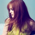 Julianne Moore Berpose Untuk Majalah Elle