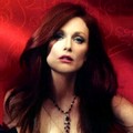 Julianne Moore Berpose Untuk Majalah InStyle