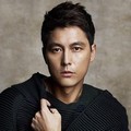 Jung Woo Sung Berpose Untuk Majalah Revolution
