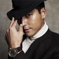 Jung Woo Sung Berpose Untuk Majalah Revolution