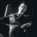Kim Rae Won Berpose Untuk Majalah GQ