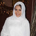 Masayu Anastasia Jadi Model Video Klip 'Bersimpuh Di Hadap-Mu'