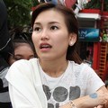Ayu Ting Ting Saat Mengunjungi Dunia Fantasi