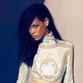 Rihanna Dengan Busana Balmain dan Sepatu Manolo Blahnik di Harper's Bazaar Edisi Agustus 2012