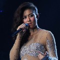 Agnes Monica di Panggung 'Result & Reunion Show' Indonesian Idol 2012